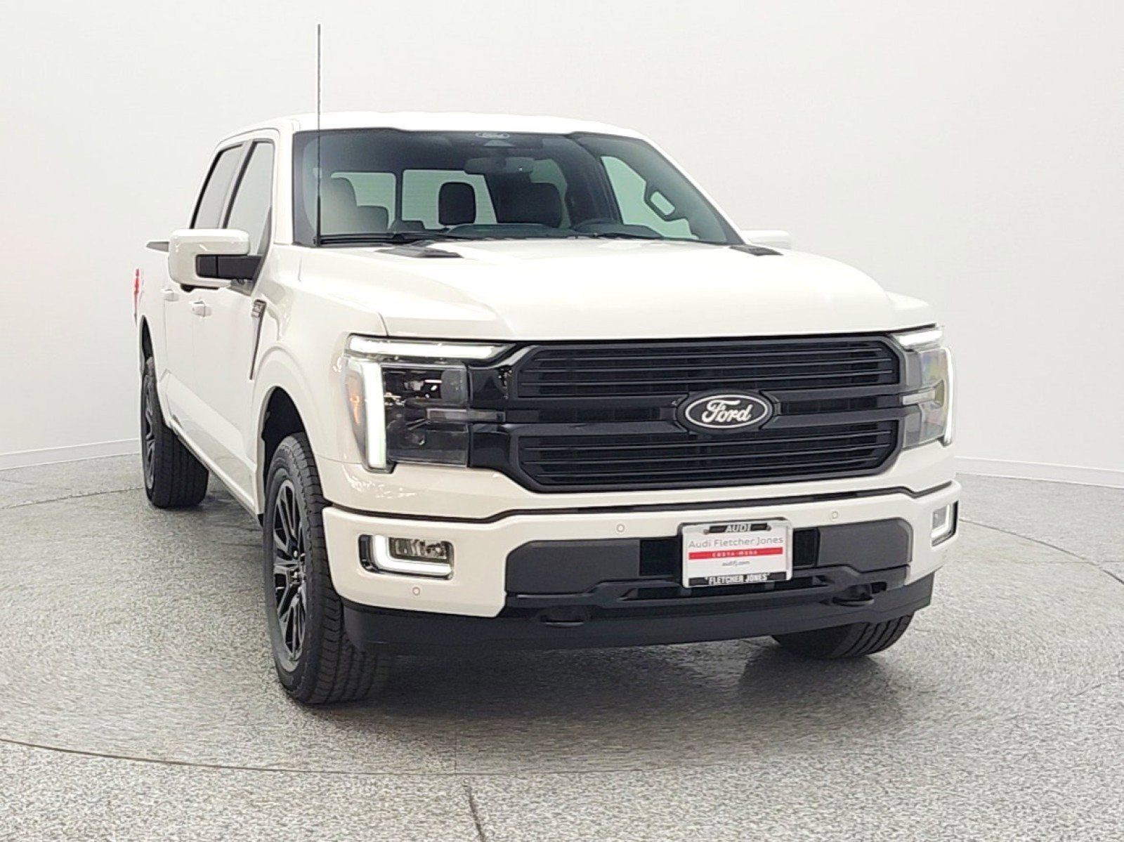 Used 2025 Ford F150 Platinum image 2