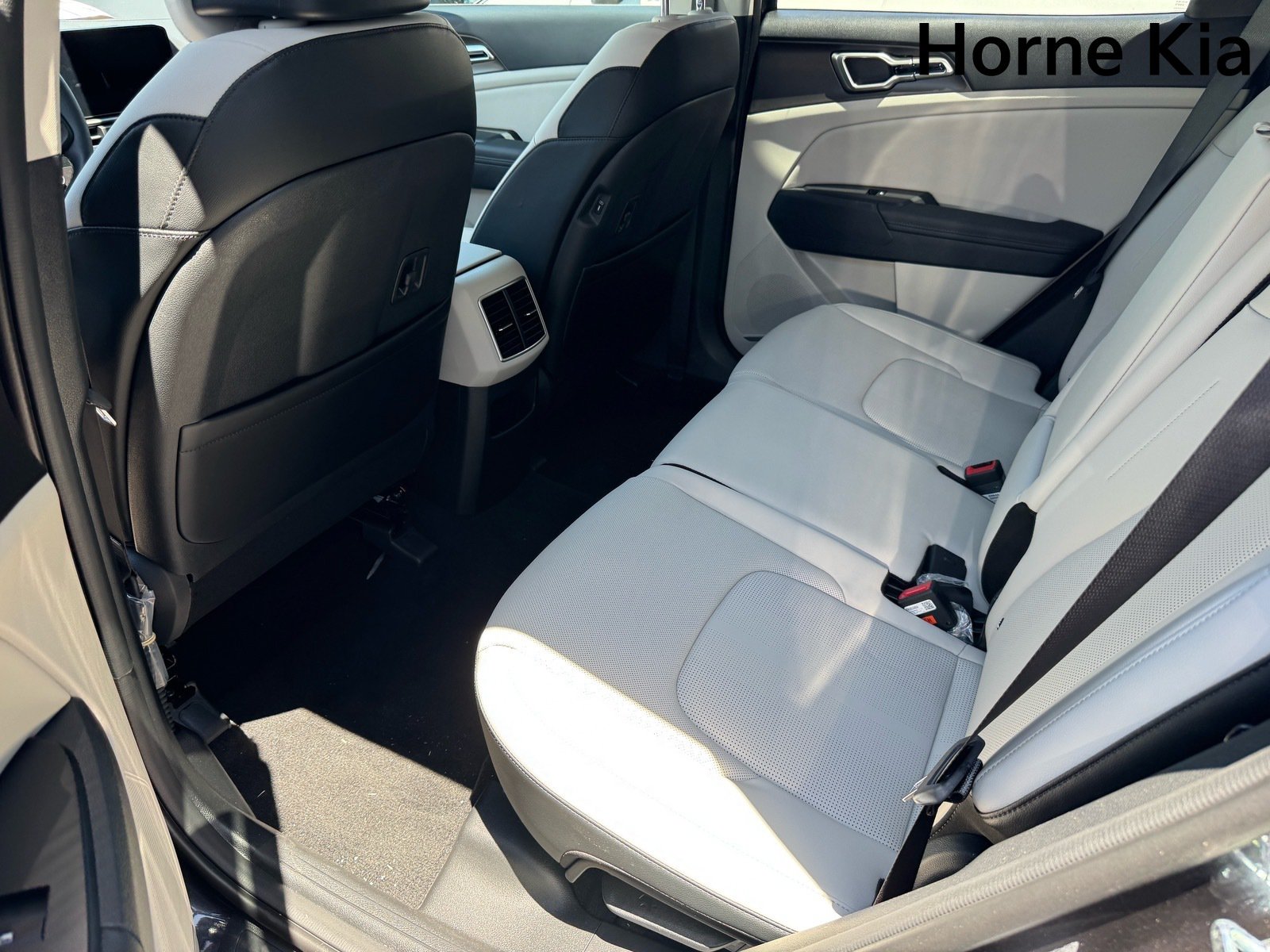 New 2026 Kia Sportage EX FWD image 12
