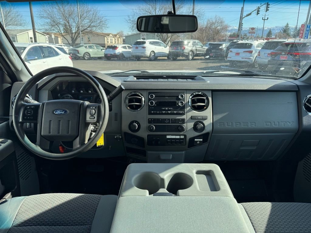 Used 2016 Ford F550 4x4 Crew Cab Super Duty image 11