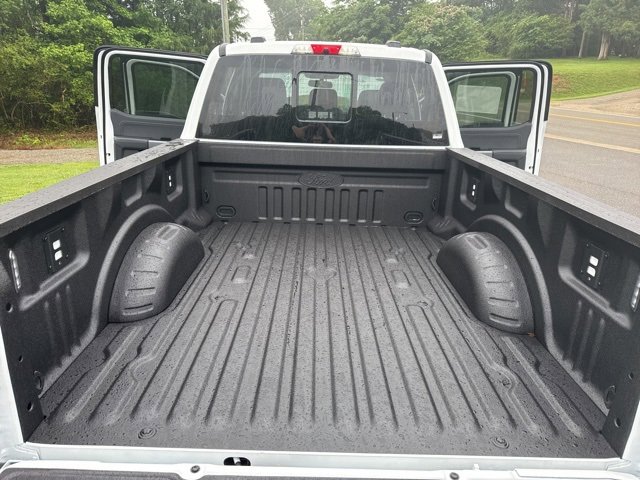 New 2025 Ford F350 Lariat w/ Lariat Ultimate Package image 25