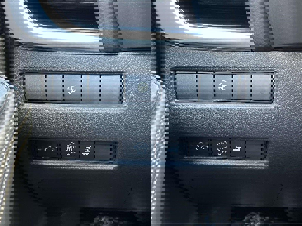 Certified 2024 Nissan Rogue SL w/ SL Premium Package image 28