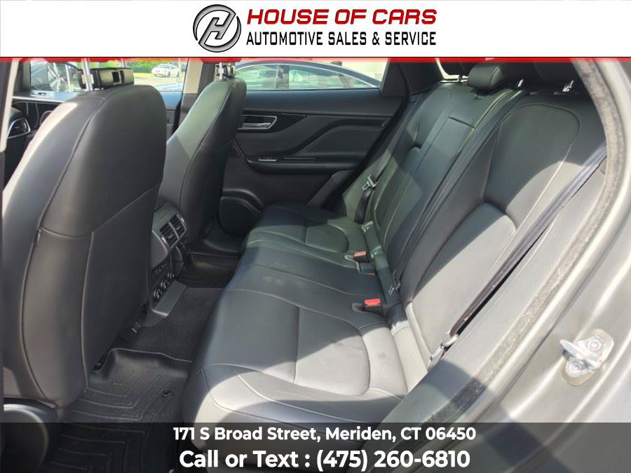 Used 2019 Jaguar F-PACE Premium AWD/4WD image 40