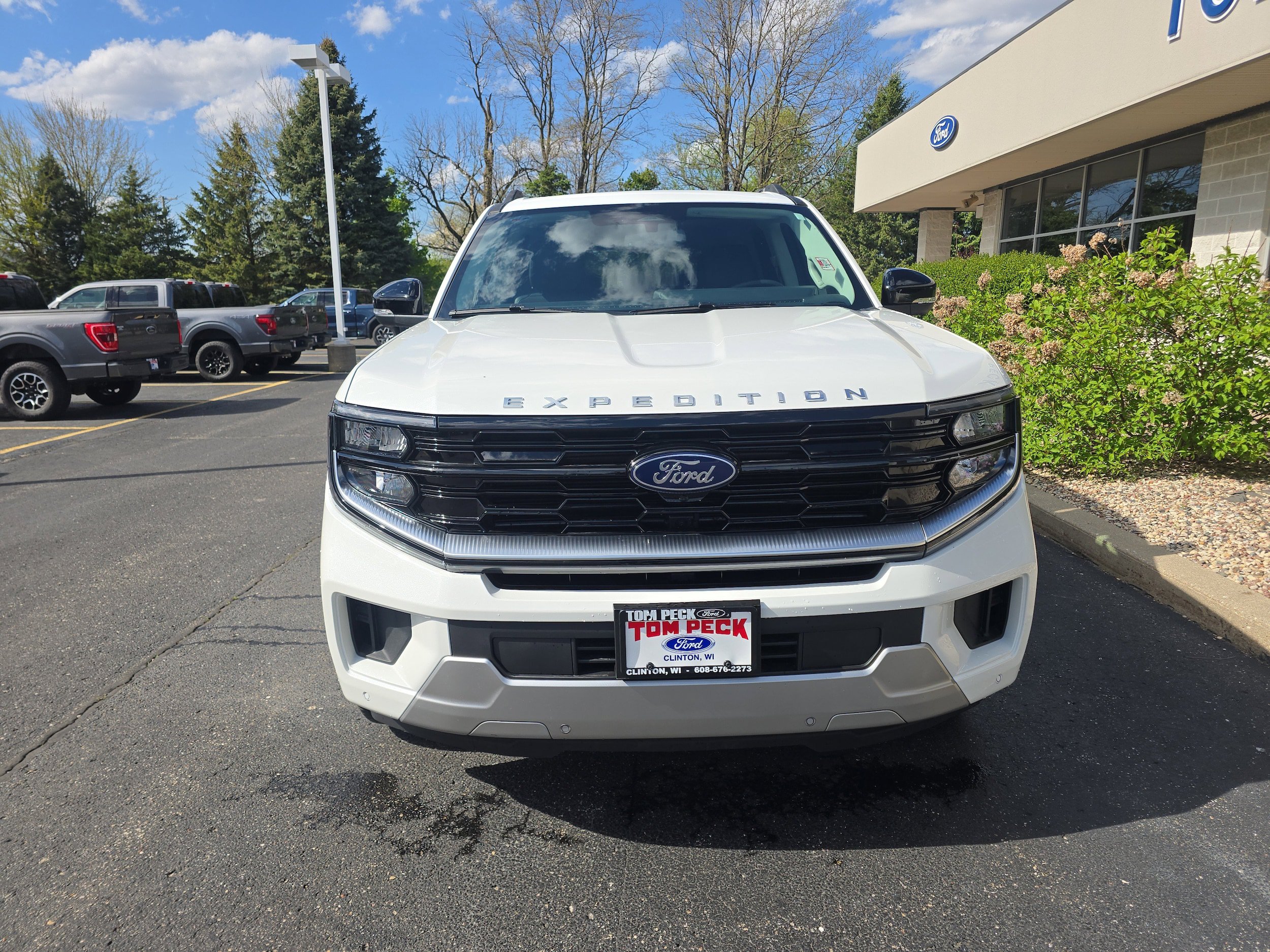 New 2026 Ford Expedition Platinum w/ Driver's Package AWD/4WD image 5