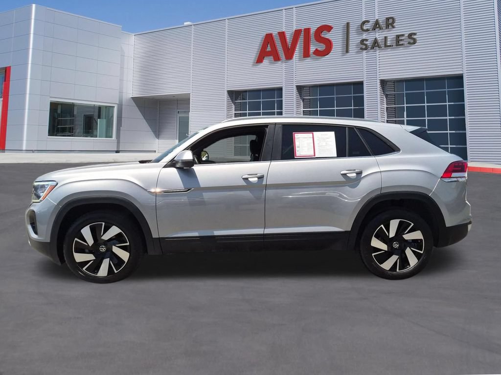 Used 2025 Volkswagen Atlas Cross Sport SE FWD image 10