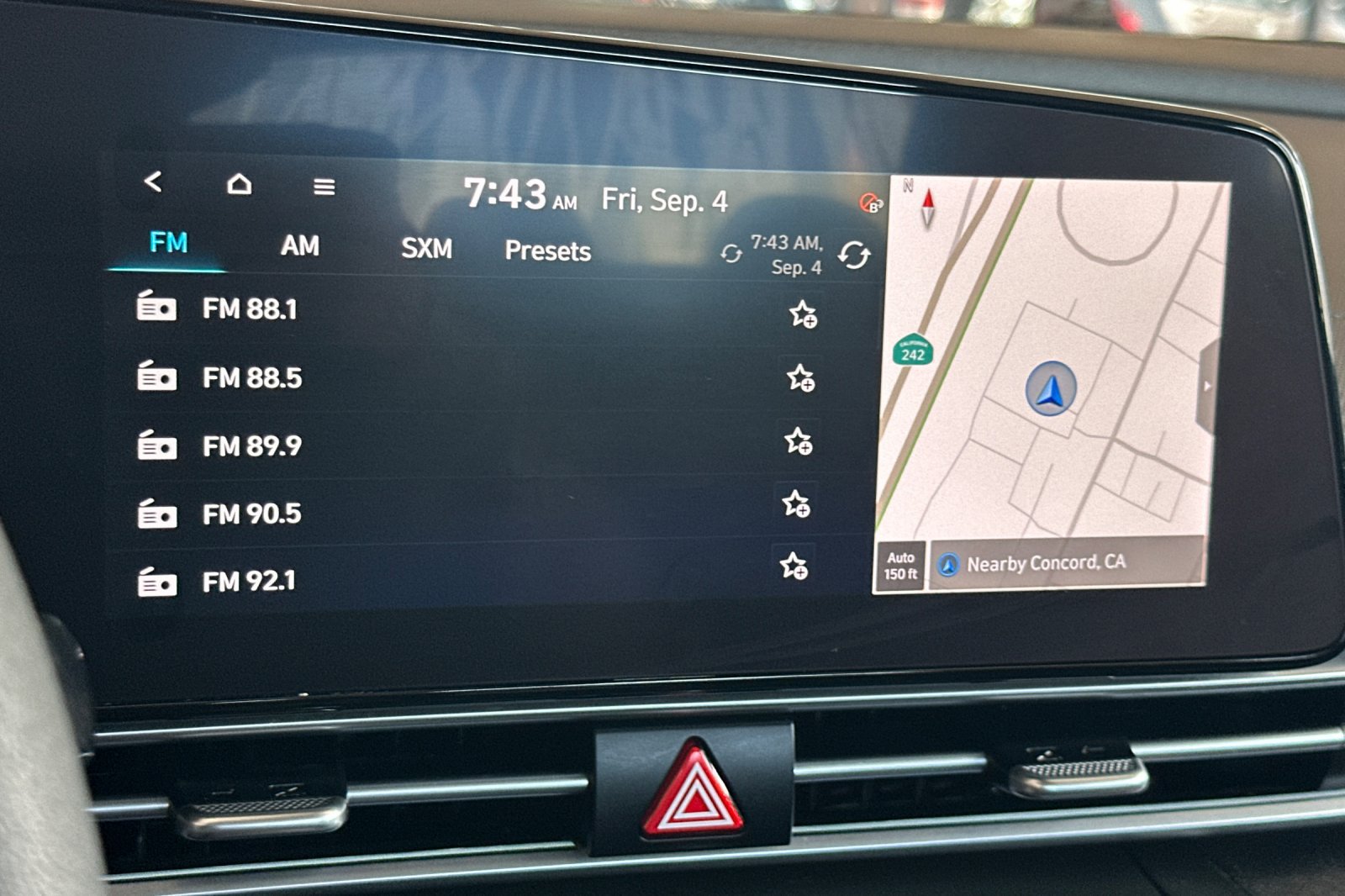 Used 2024 Hyundai Elantra Blue FWD image 14