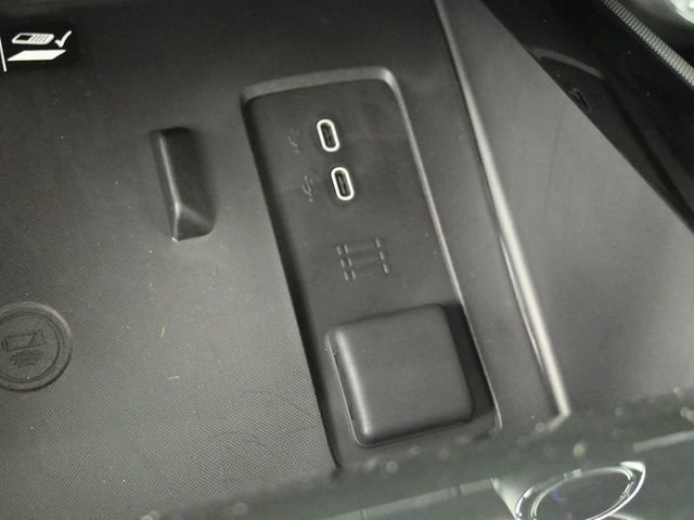 New 2025 Chevrolet Silverado EV LT image 34