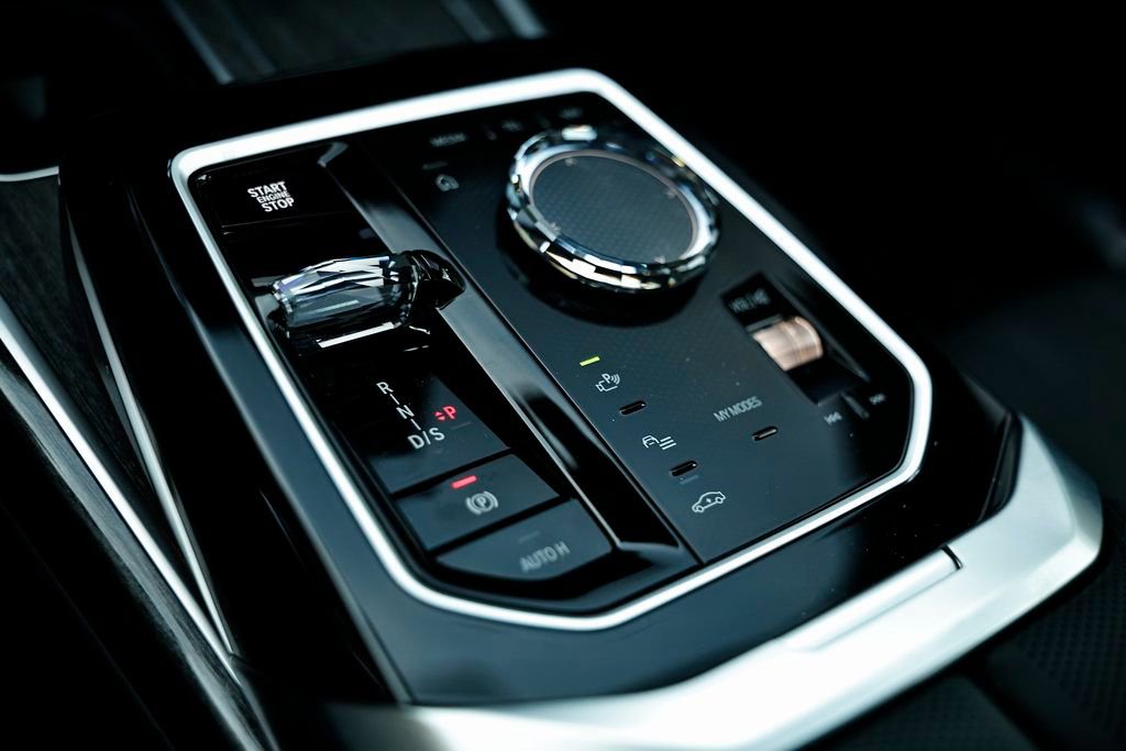 New 2026 BMW 740i w/ Executive Package image 41