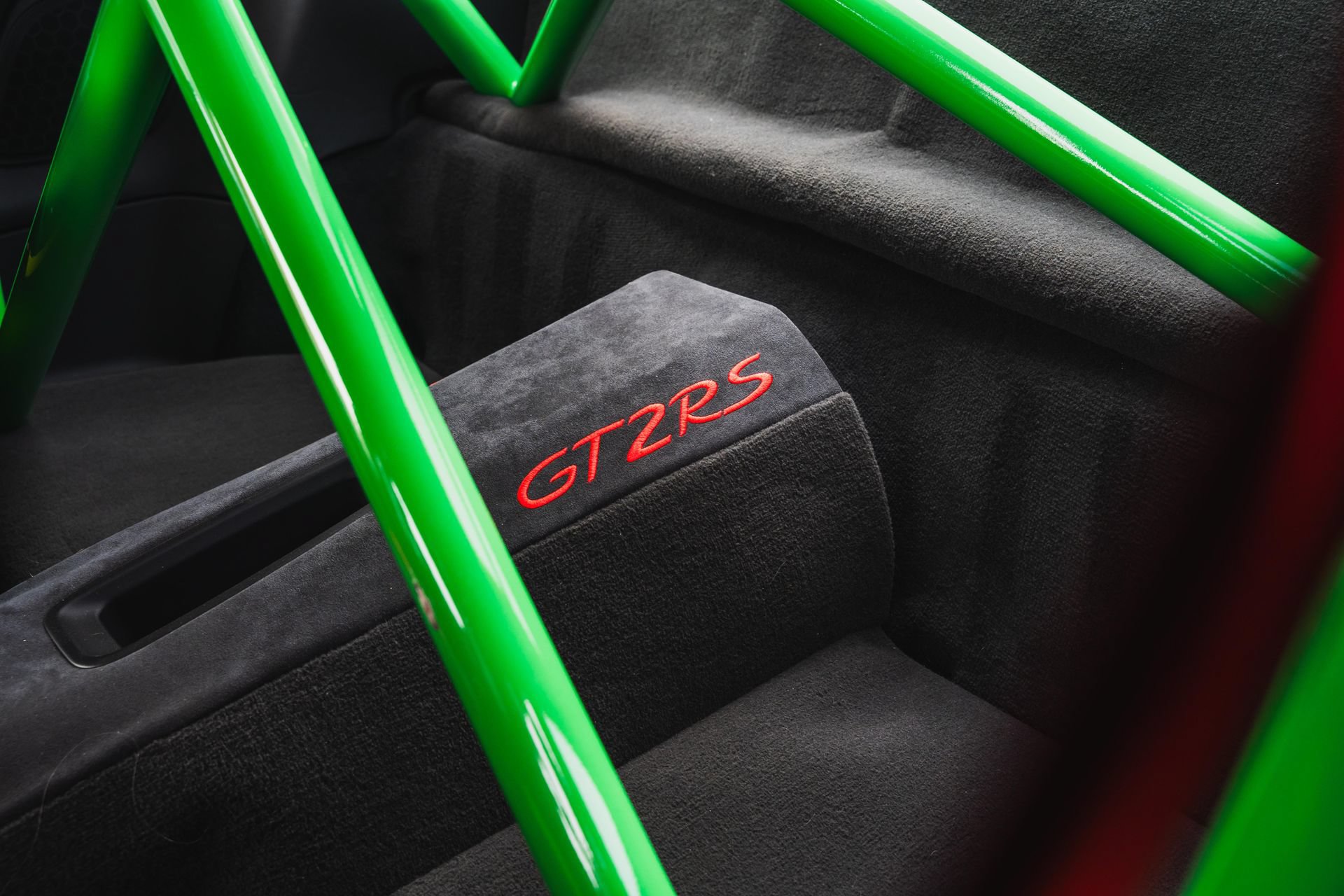 Used 2018 Porsche 911 GT2 RS RWD image 44