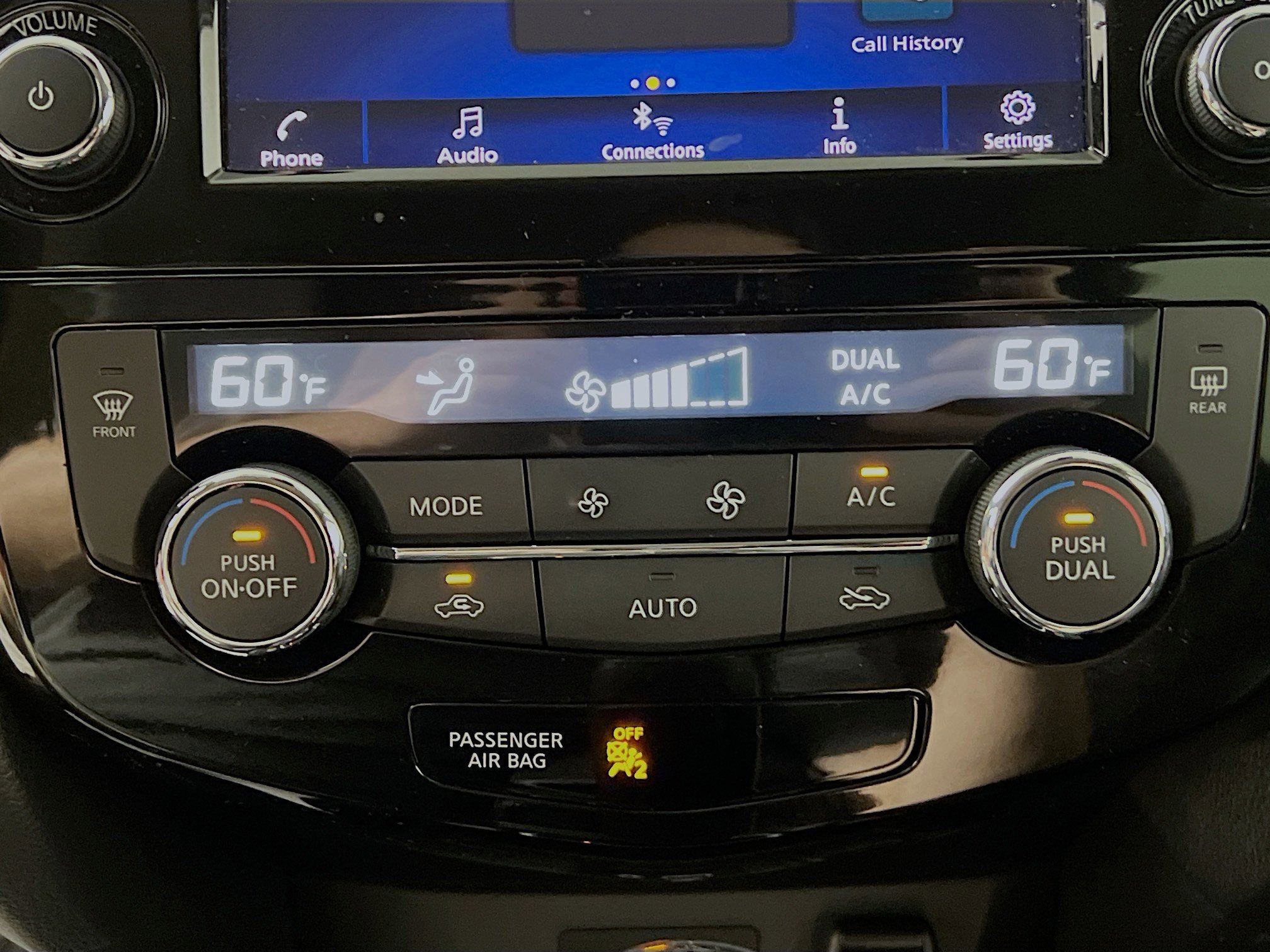 Used 2019 Nissan Rogue SV image 25