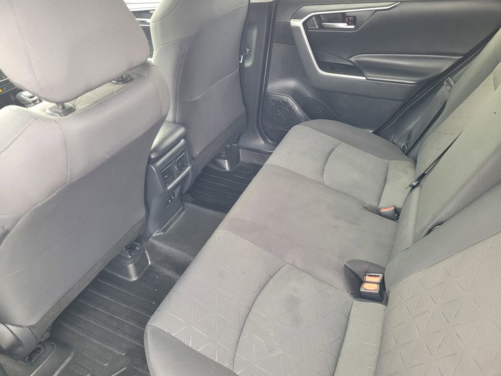 Used 2019 Toyota RAV4 XLE w/ Carpet Mat Package image 10