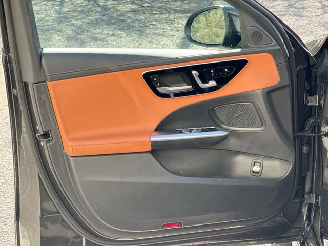 Used 2022 Mercedes-Benz C 300 4MATIC Sedan image 11