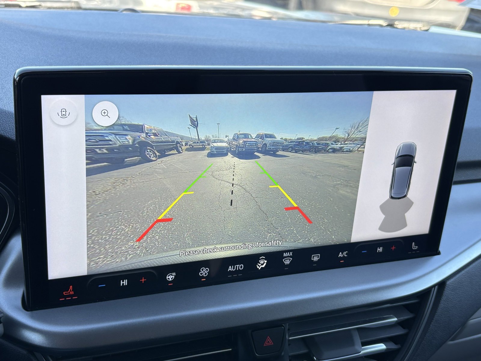 Used 2023 Ford Escape SE image 6