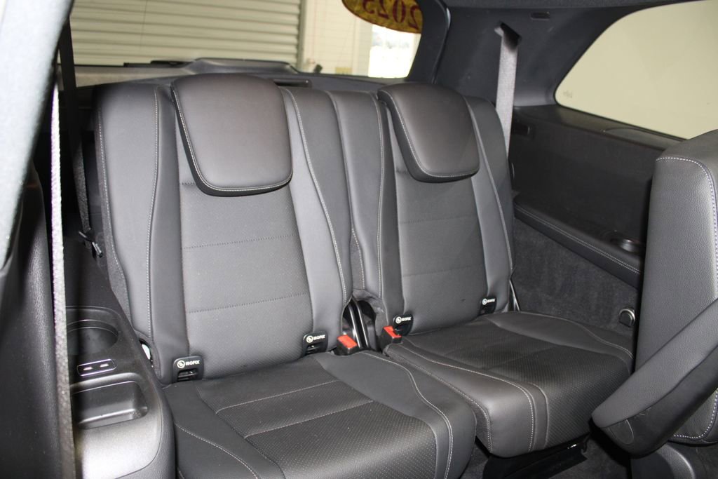 Used 2025 Mercedes-Benz GLS 450 4MATIC image 32
