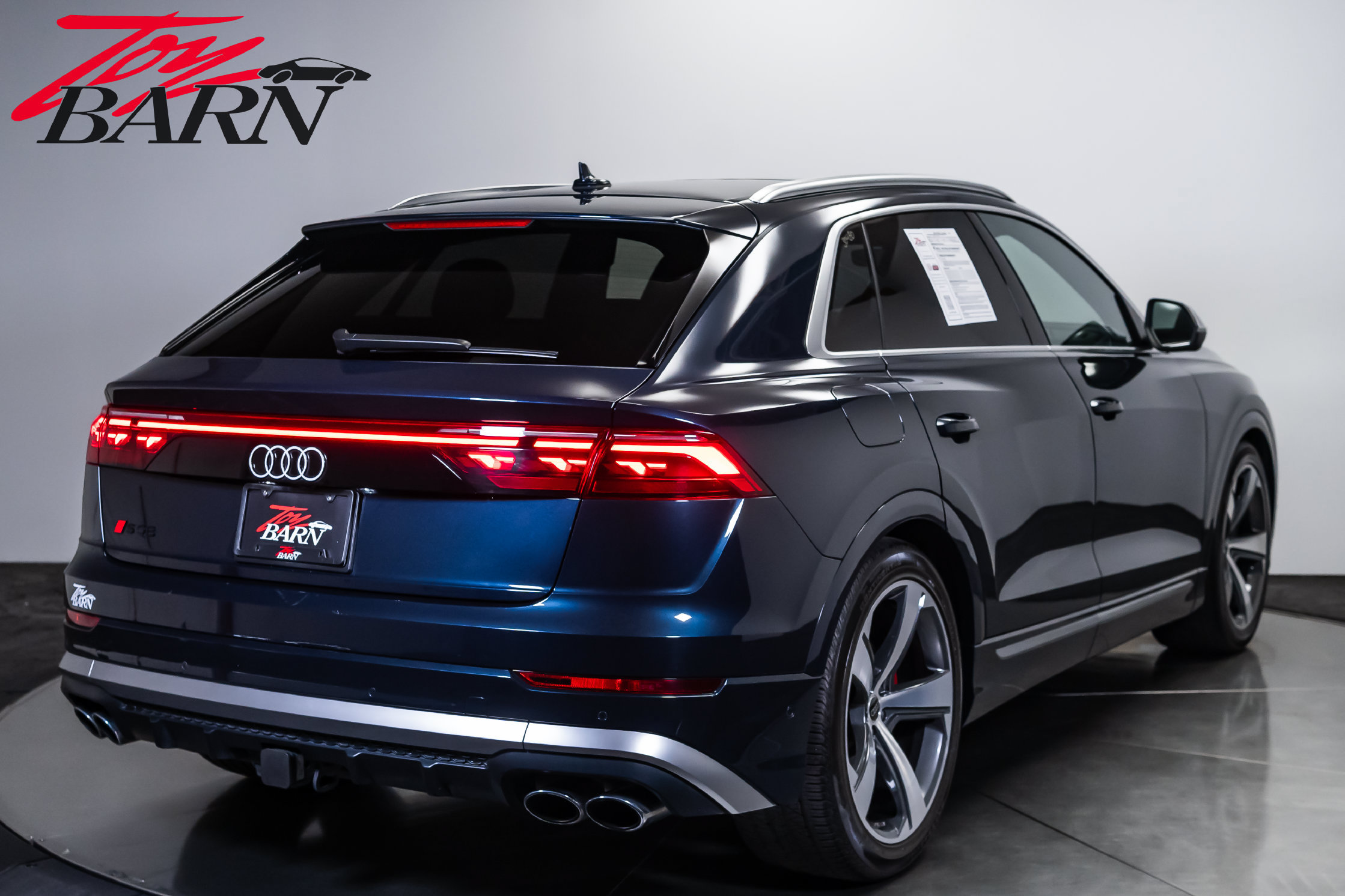 Used 2024 Audi SQ8 Prestige AWD/4WD image 5