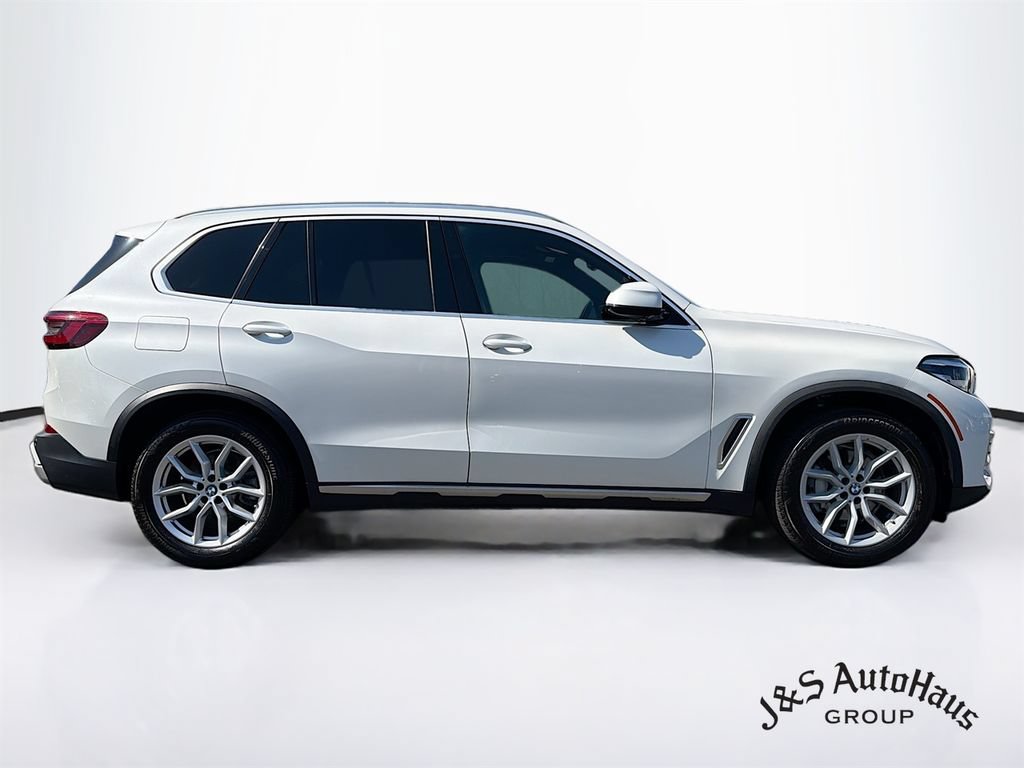 Used 2019 BMW X5 xDrive40i w/ Convenience Package AWD/4WD image 8
