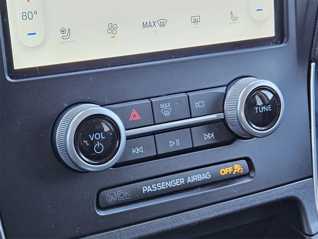 Used 2022 Ford Edge Titanium image 18