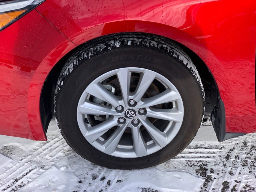 Used 2025 Toyota Corolla SE image 9