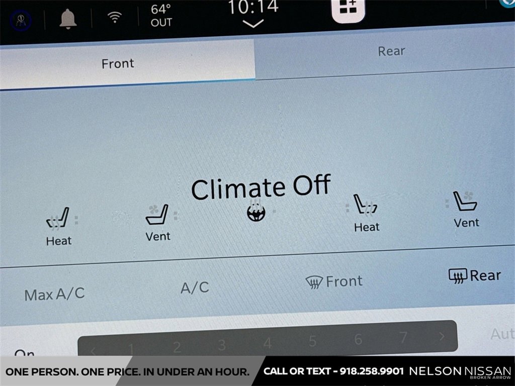 Used 2022 Chrysler Pacifica Limited w/ Uconnect Theater Family Group image 21