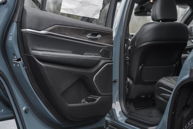 New 2026 Jeep Grand Cherokee L Limited image 42