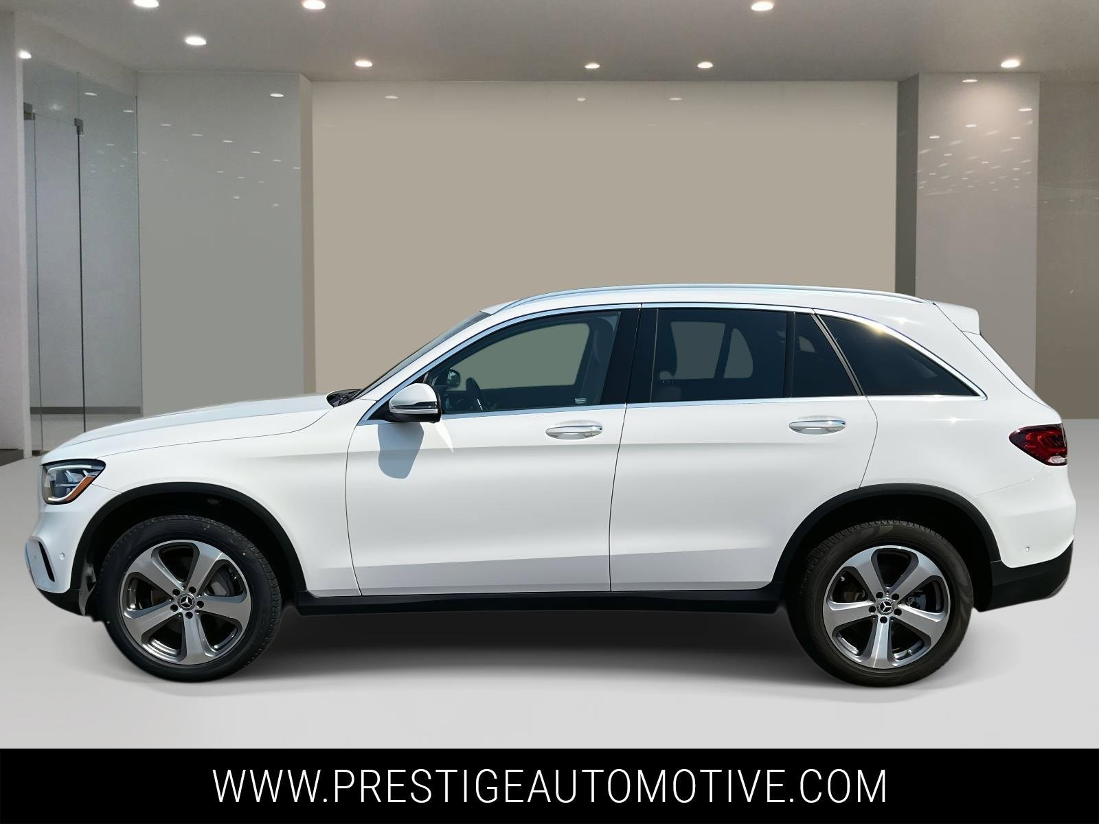 Used 2022 Mercedes-Benz GLC 300 GLC 300 w/ Premium Package Lite image 2