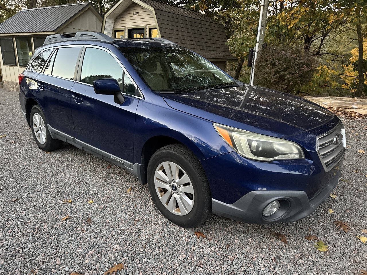 Used 2015 Subaru Outback 2.5i Premium w/ Popular Package #2 AWD/4WD image 2