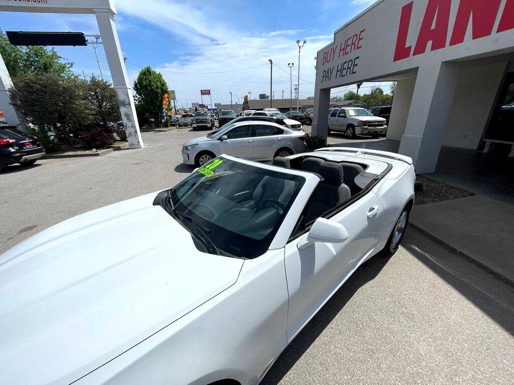 Used 2020 Chevrolet Camaro LT image 8