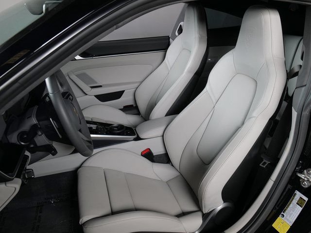 Certified 2025 Porsche 911 Turbo S AWD/4WD image 5