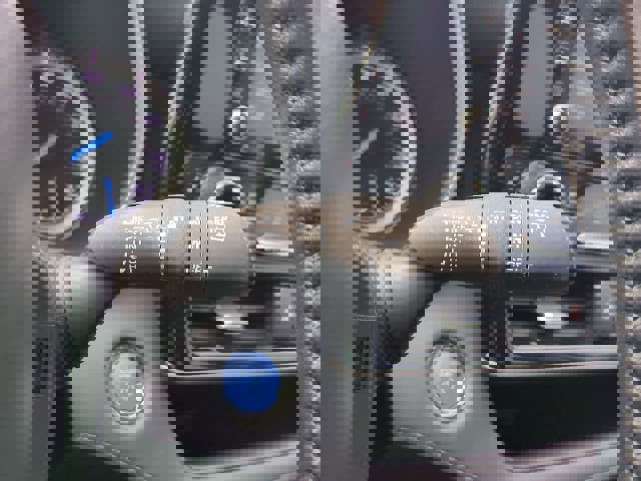 Used 2022 Toyota Highlander XLE image 27