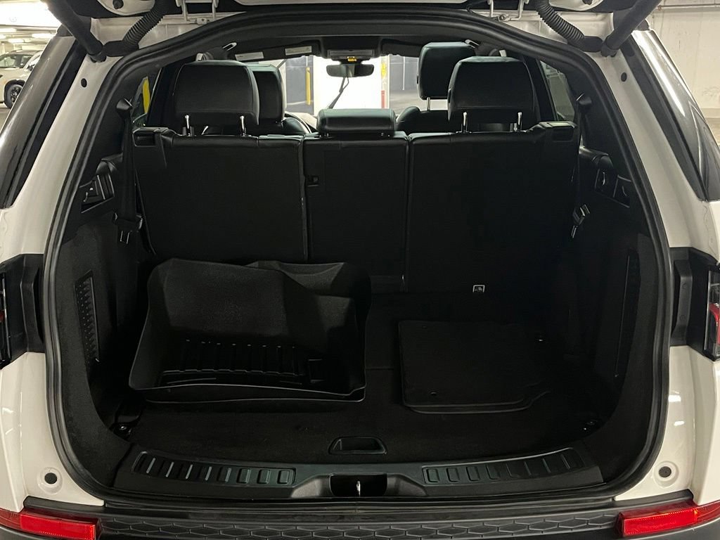 Used 2020 Land Rover Discovery Sport SE AWD/4WD image 35