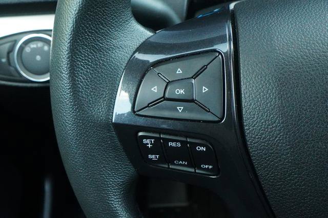 Used 2019 Ford Explorer XLT FWD image 15