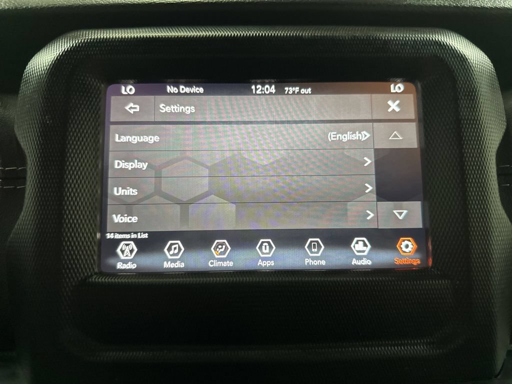 Used 2018 Jeep Wrangler Unlimited Sahara AWD/4WD image 30