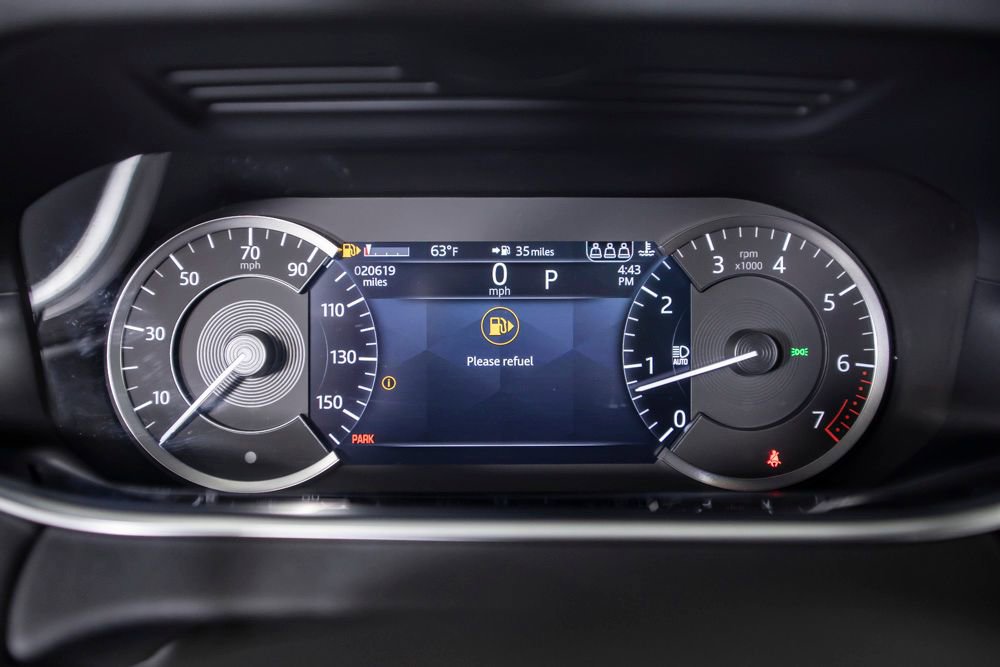 Used 2023 Land Rover Range Rover Evoque SE image 28