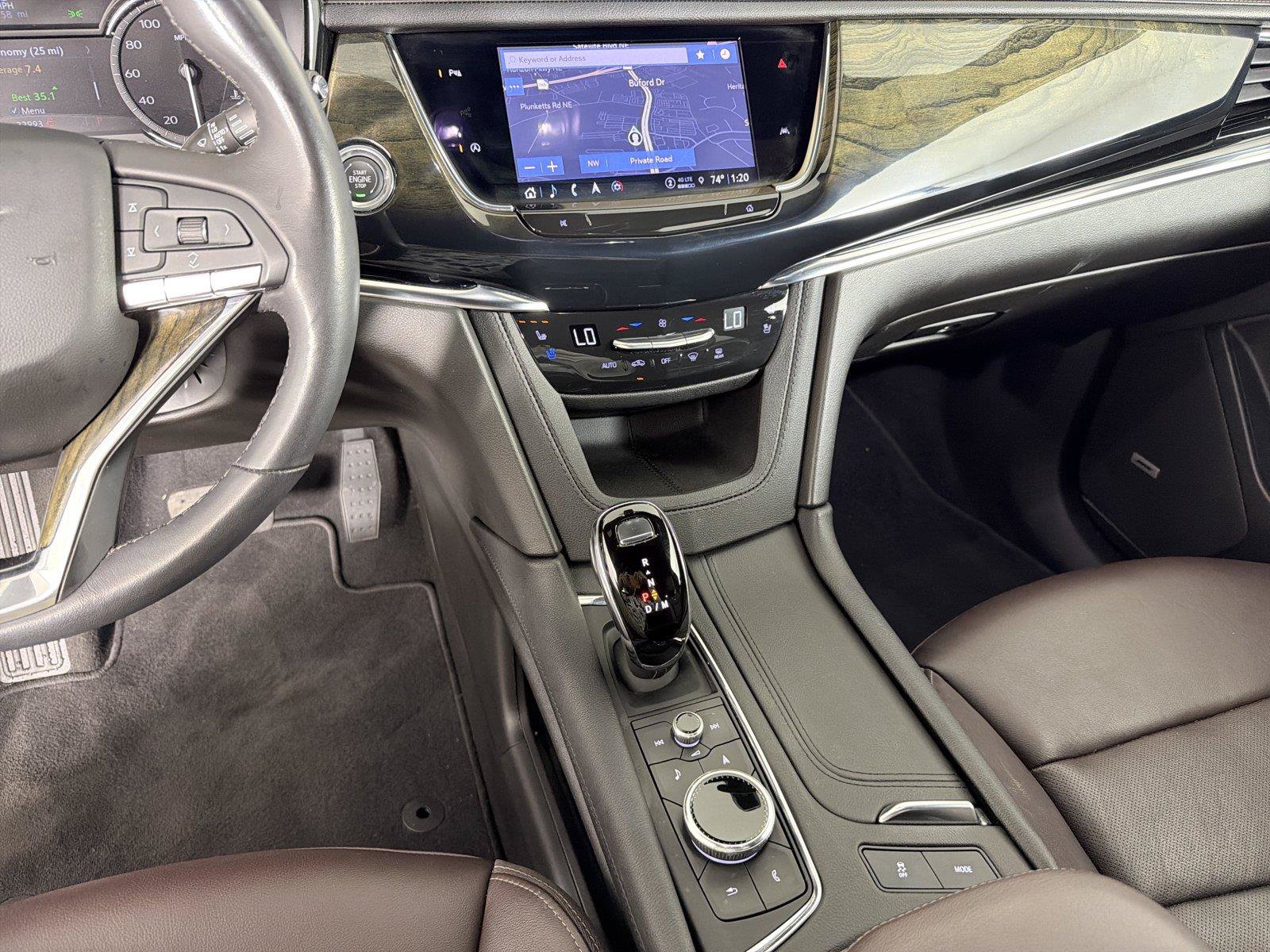 Used 2023 Cadillac XT6 Premium Luxury FWD image 31