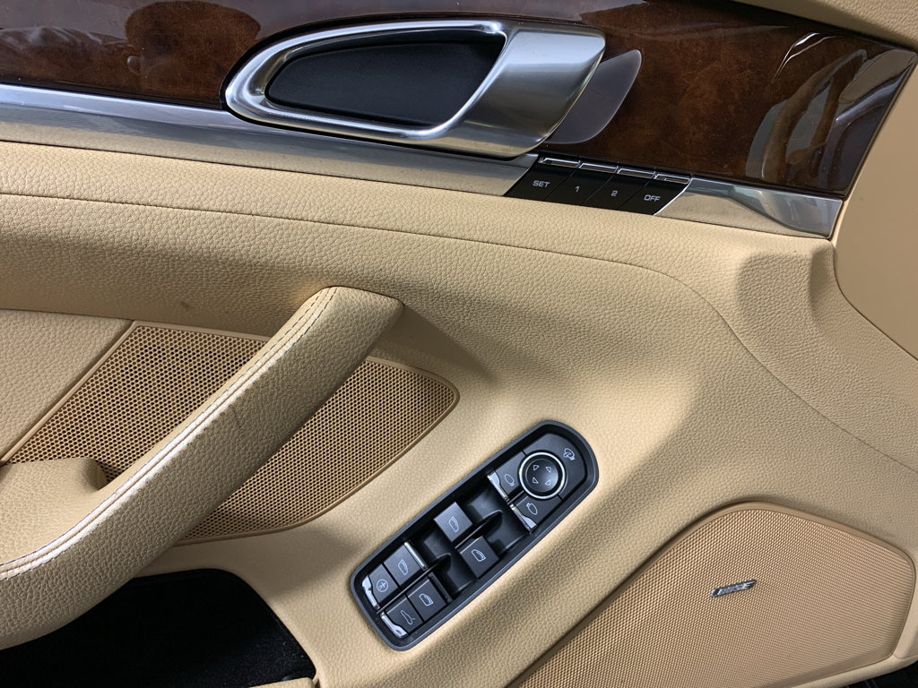 Used 2011 Porsche Panamera 4 AWD/4WD image 12