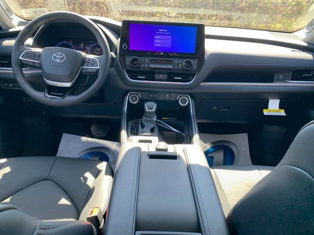 New 2026 Toyota Grand Highlander Platinum image 15