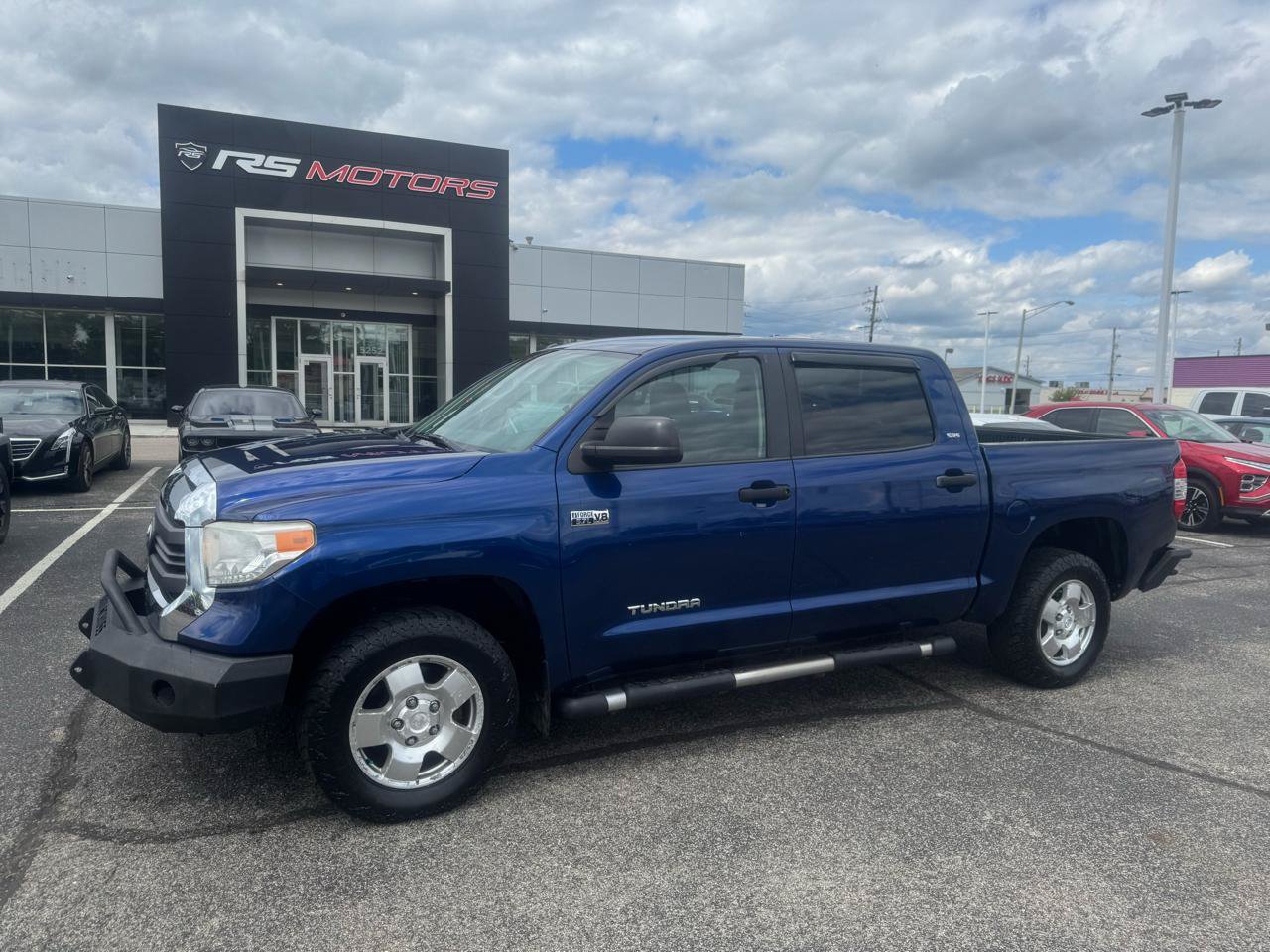 Used 2015 Toyota Tundra SR5 w/ TRD Off Road Package AWD/4WD image 6