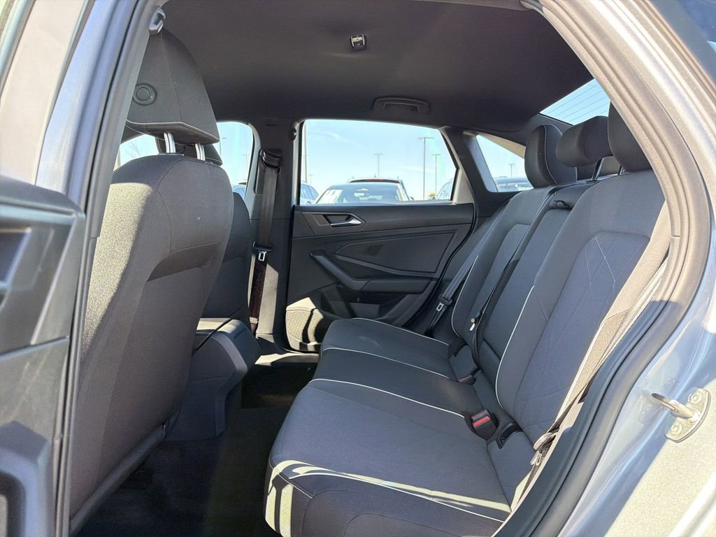 Used 2025 Volkswagen Jetta Sport image 14