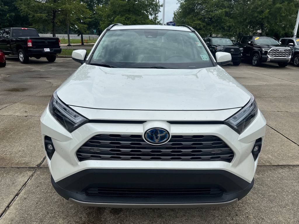 Used 2022 Toyota RAV4 Limited AWD/4WD image 10