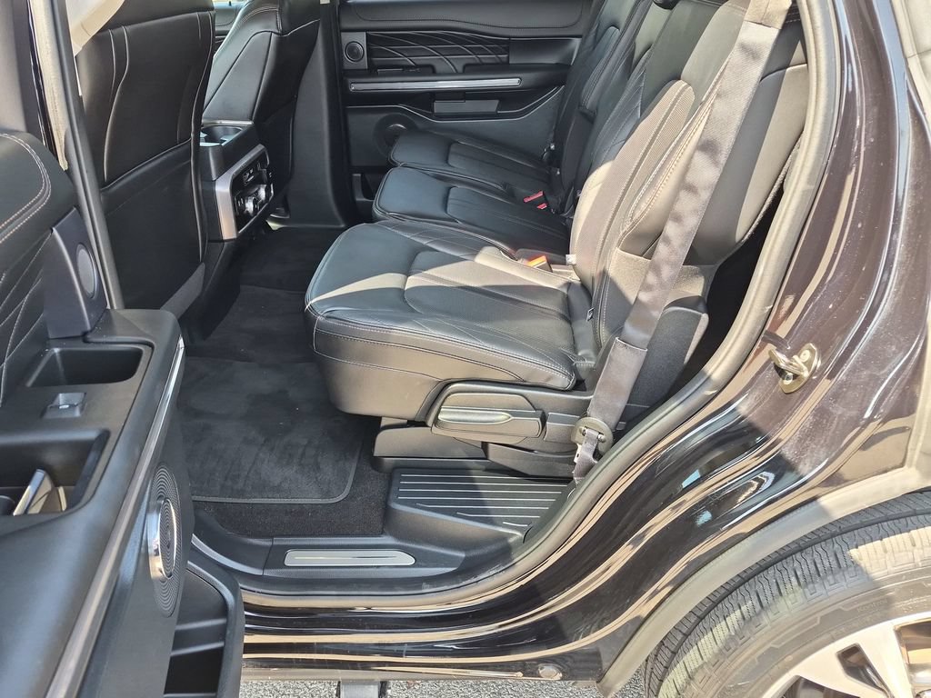 Used 2020 Ford Expedition Platinum RWD image 16