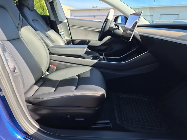 Used 2019 Tesla Model 3 Standard Range Plus RWD image 16