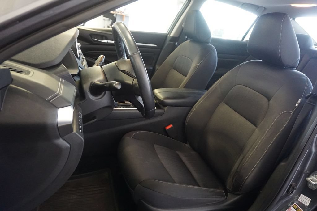 Used 2020 Nissan Altima 2.5 SV AWD/4WD image 18