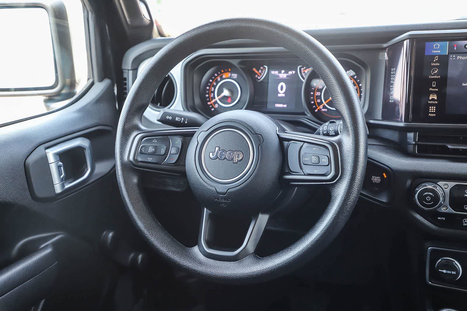 Used 2024 Jeep Wrangler Unlimited Sport AWD/4WD image 15
