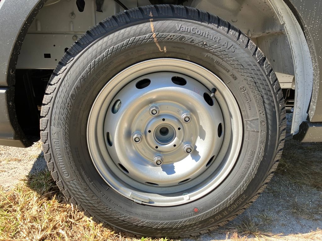 New 2026 Ford Transit 250 148 Medium Roof w/ Load Area Protection Package image 14