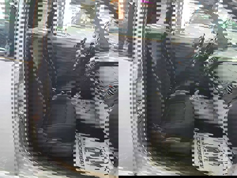 Used 2000 Volkswagen Beetle GL image 14