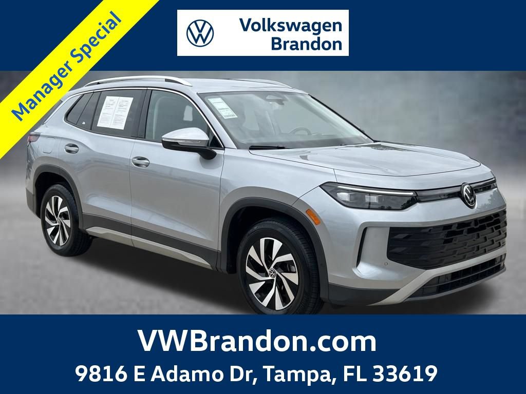Certified 2025 Volkswagen Tiguan S FWD image 1