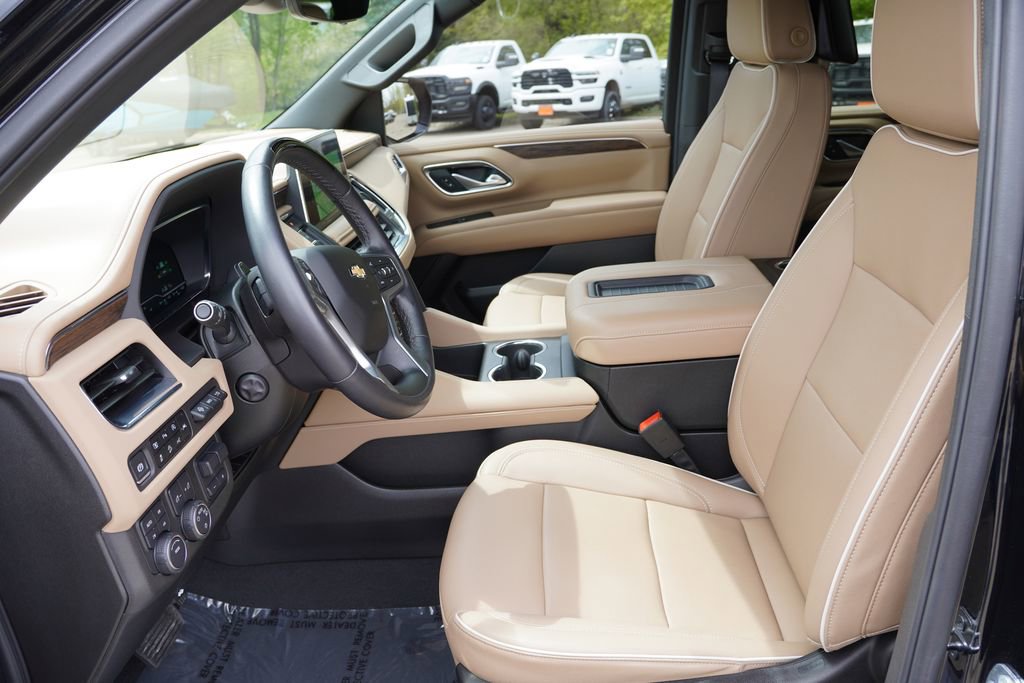 Certified 2024 Chevrolet Tahoe Premier w/ Advanced Technology Package AWD/4WD image 17
