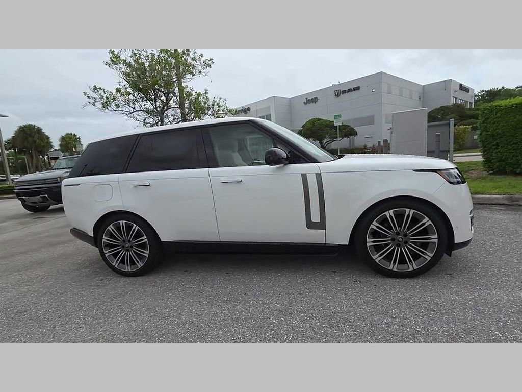 Used 2024 Land Rover Range Rover SE AWD/4WD image 51