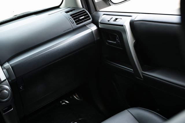 Used 2024 Toyota 4Runner SR5 Premium image 29