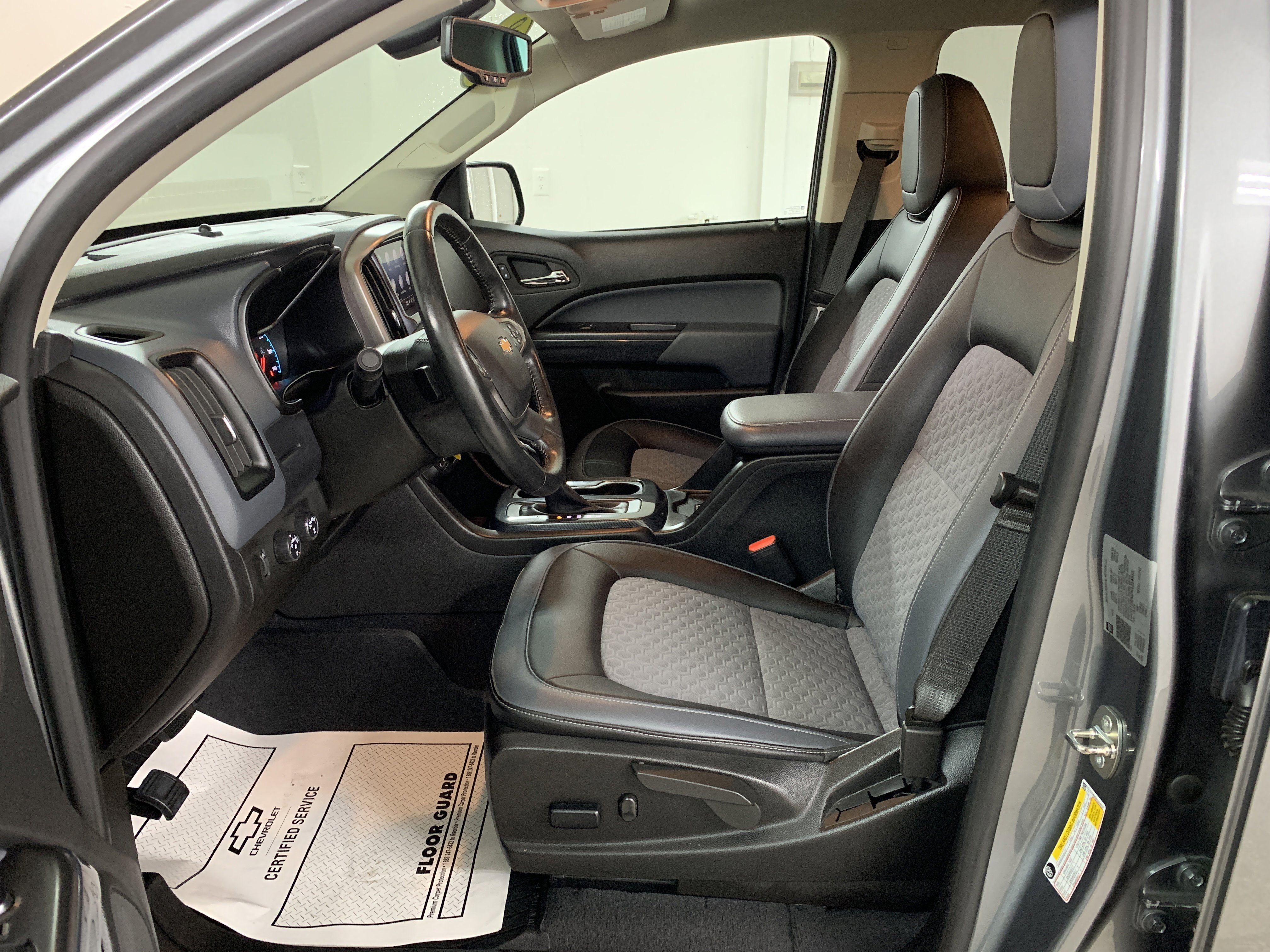 Used 2022 Chevrolet Colorado Z71 image 11