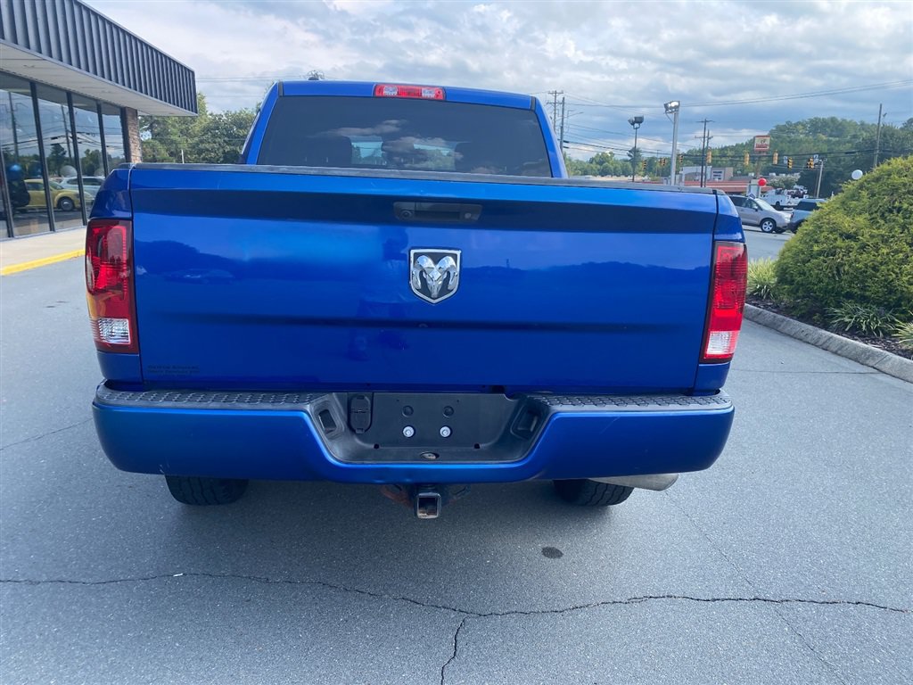 Used 2018 RAM 1500 Express RWD image 5